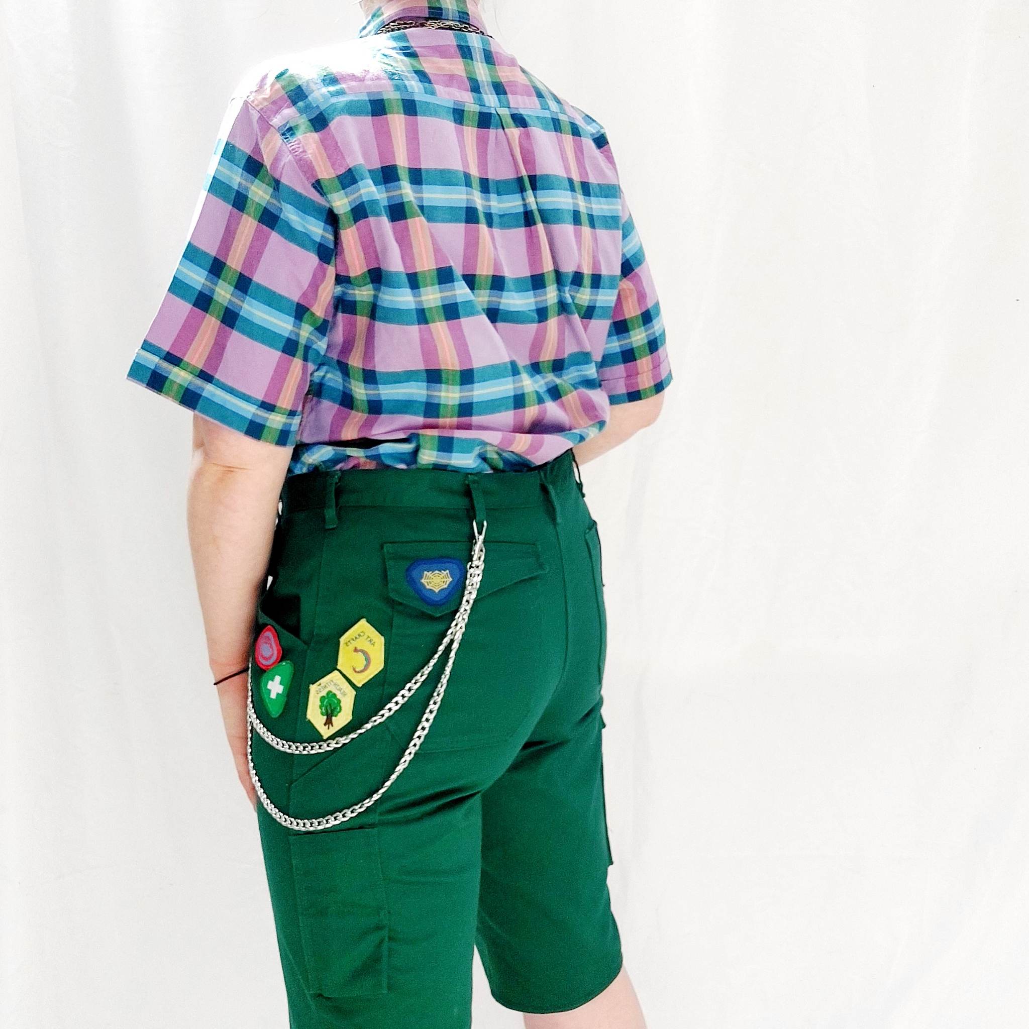 UPCYCLE l GREEN SCOUT CARGO SHORTS - L