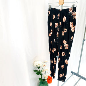 BLACK COTTON PANTS WITH PINK FLORALS