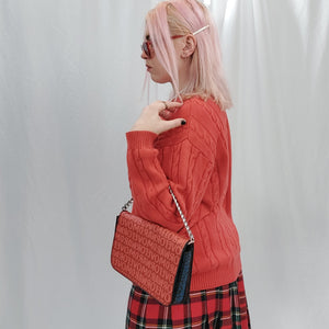 RED TEXT SHOULDER BAG