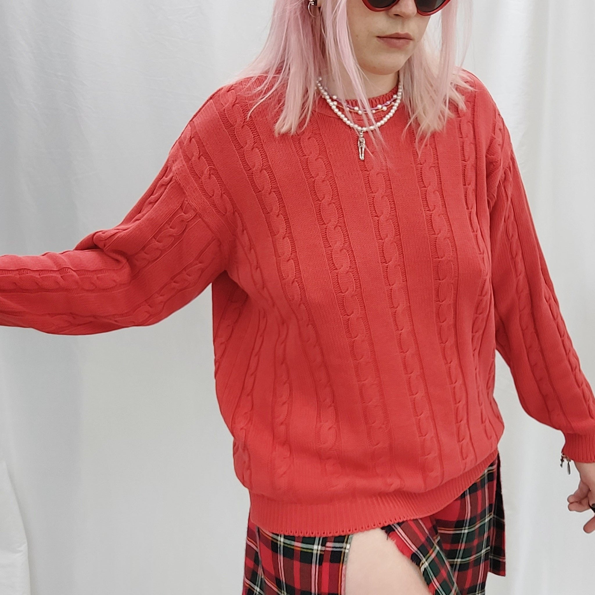 ITALIAN VINTAGE RED CABLE KNIT JUMPER-L