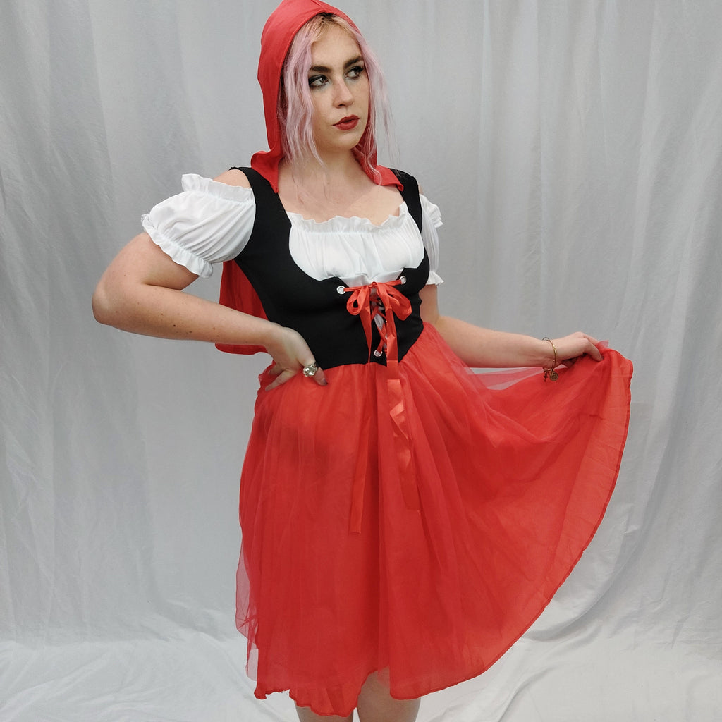 LITTLE RED RIDING HOOD - M/L