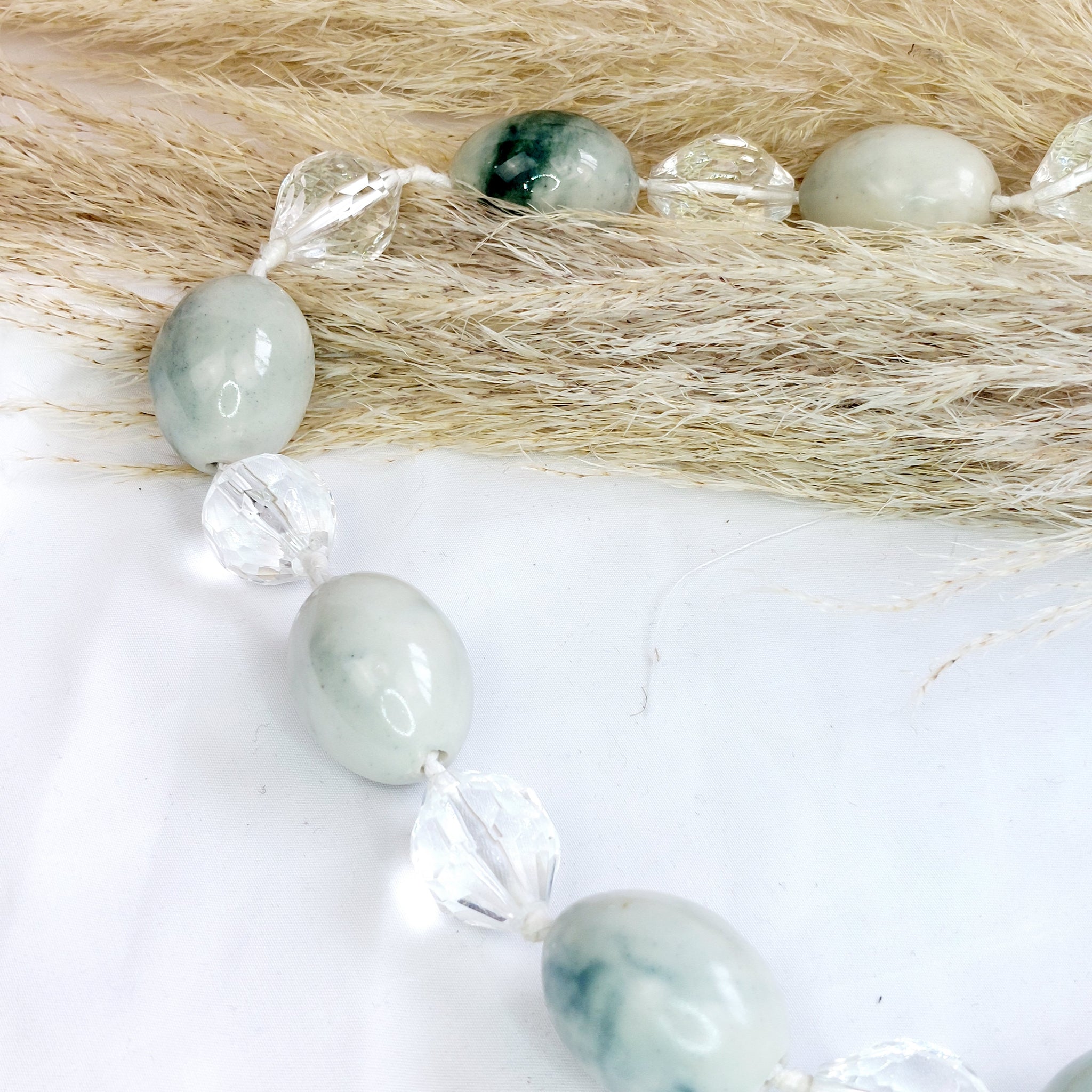 LONG WHITE MARBLE NECKLACE