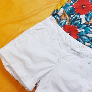 Y2K VINTAGE WHITE CARGO SHORTS- UK10