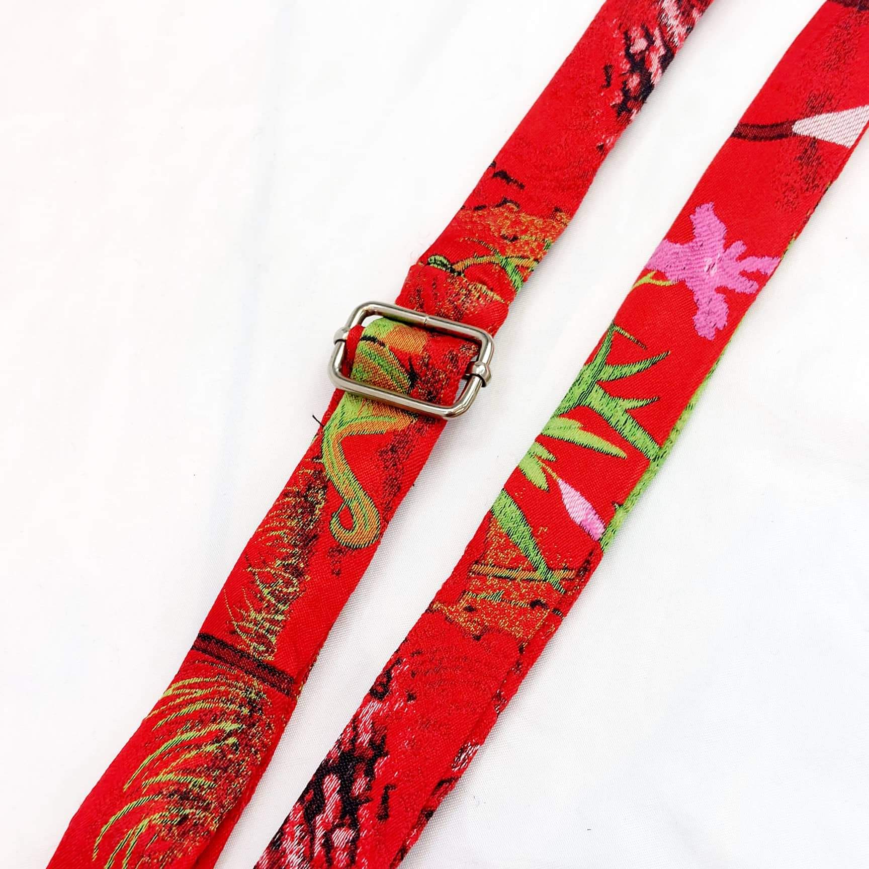 RED FLORAL MOBILE CROSSBODY